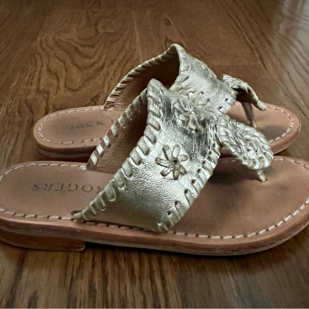Girls size 11 Jack Rodgers platinum sandals, VGUC